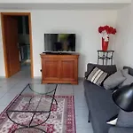 Apartman Le Jardin D'horace O Im Garten Von Horaz Volgelsheim