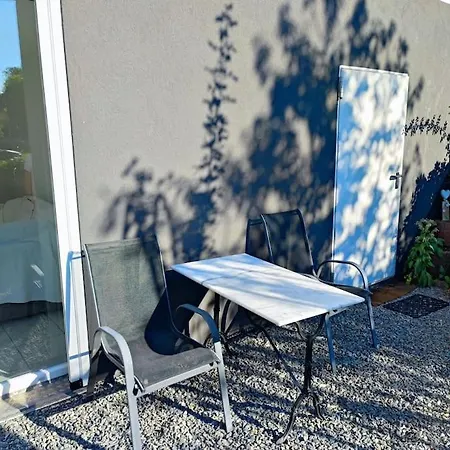 Le Jardin D'horace O Im Garten Von Horaz *